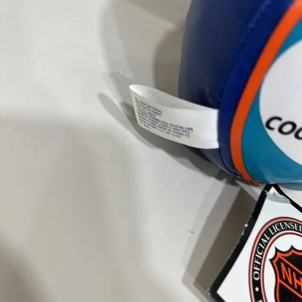 VINTAGE 1991 New York Islanders Plush Hockey Puck Suction Window Car Hanger NHL